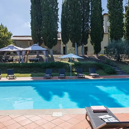 Villalta 18&2, Emma Arezzo
