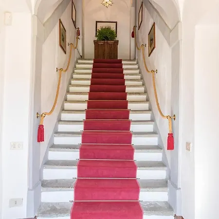 Villalta 18&2, Emma Arezzo