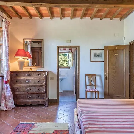 Villalta 18&2, Emma Villa Arezzo